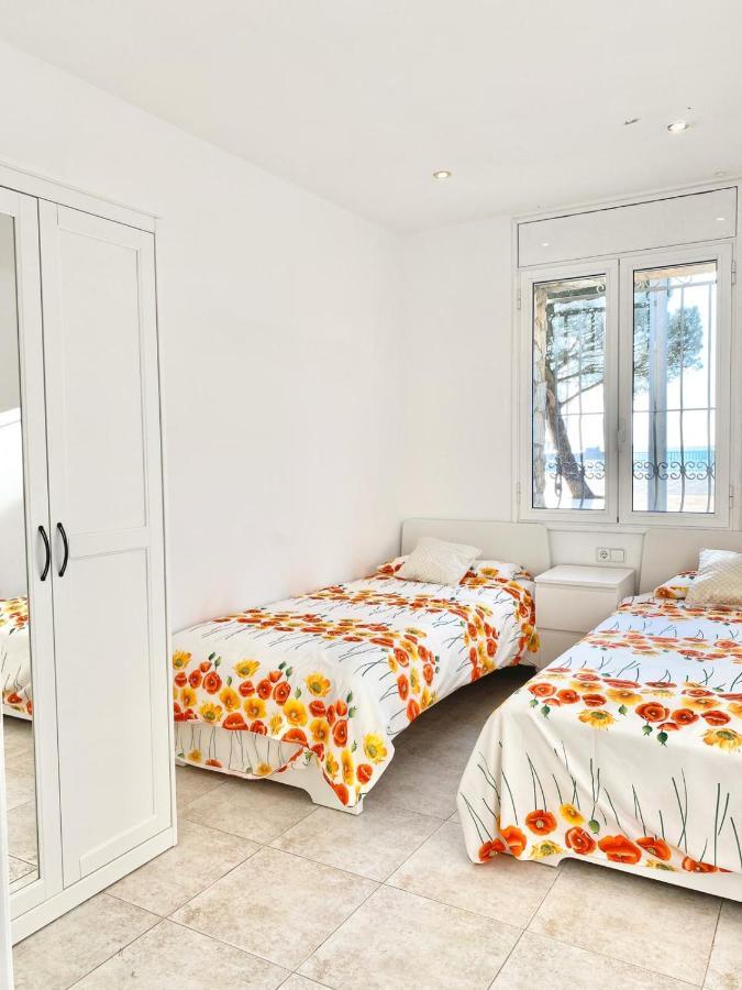 Appartement Devant La Plage Roses Kültér fotó