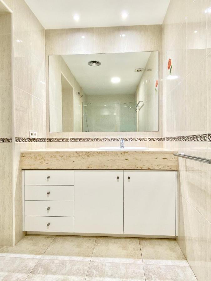 Appartement Devant La Plage Roses Kültér fotó